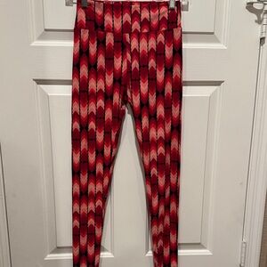 LuLaRoe Red and Pink Hearts Patterned Womens Leggings